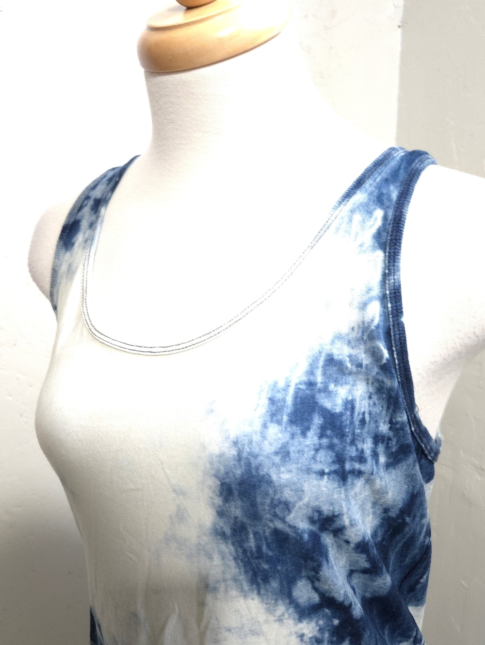 Polo Ralph Lauren | Tie-Dye Blue & White Sleeveless Maxi Dress - Picture 3 of 9